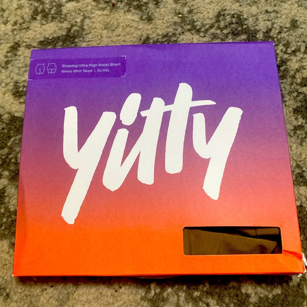 Yitty nude shaping shorts
